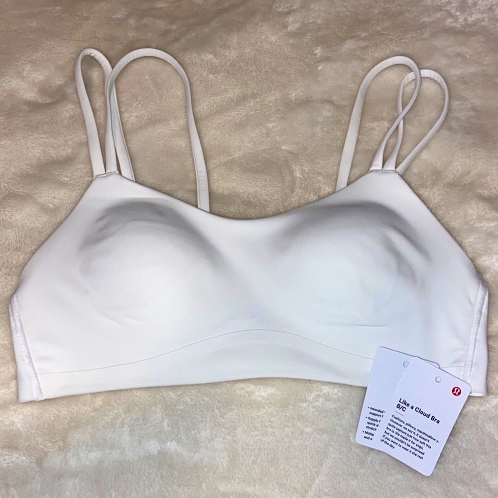 ☁️lululemon like a cloud bra☁️